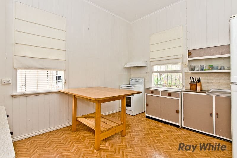 13 Cox Road, WINDSOR QLD 4030, Windsor - Thumbnail 6