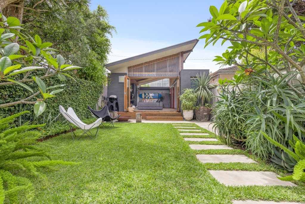 14 Busby Parade, Bronte - Image 1