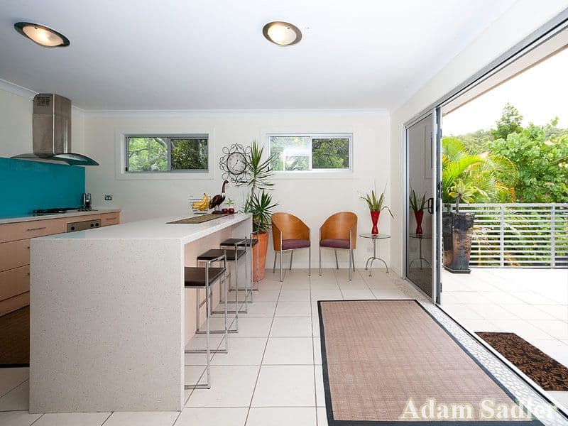 3 Tawarri Crescent, BURLEIGH HEADS QLD 4220, Burleigh Heads - Thumbnail 3