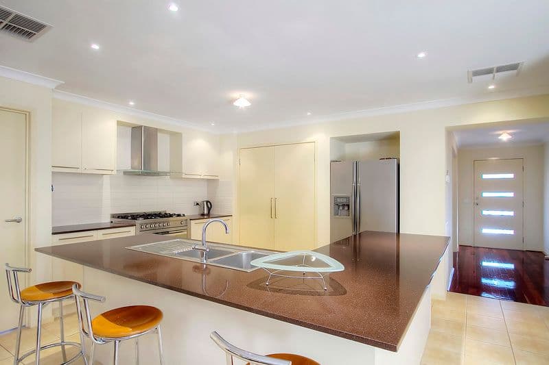 5 Sutherland Avenue, ASPENDALE GARDENS VIC 3195, Aspendale Gardens - Thumbnail 3