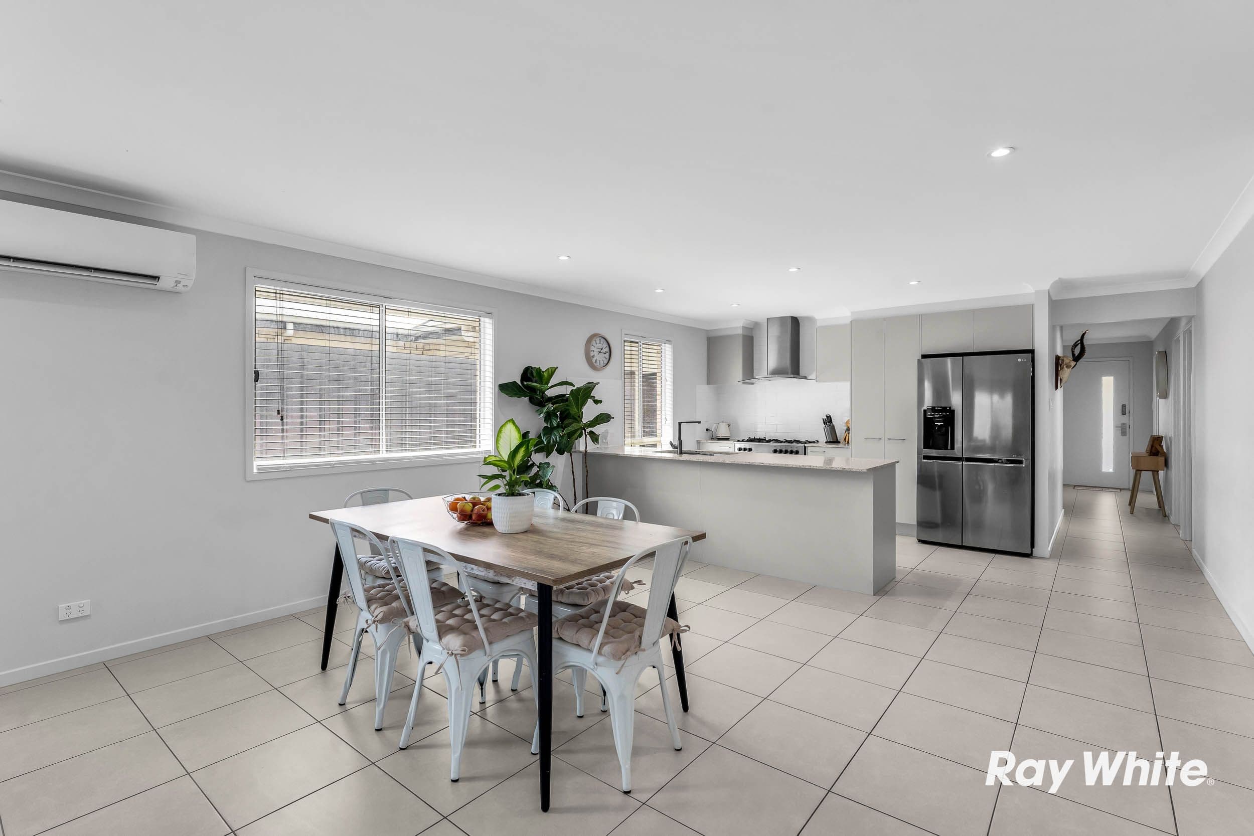 8 Irma Circuit, Park Ridge QLD 4125, Park Ridge - Thumbnail 5