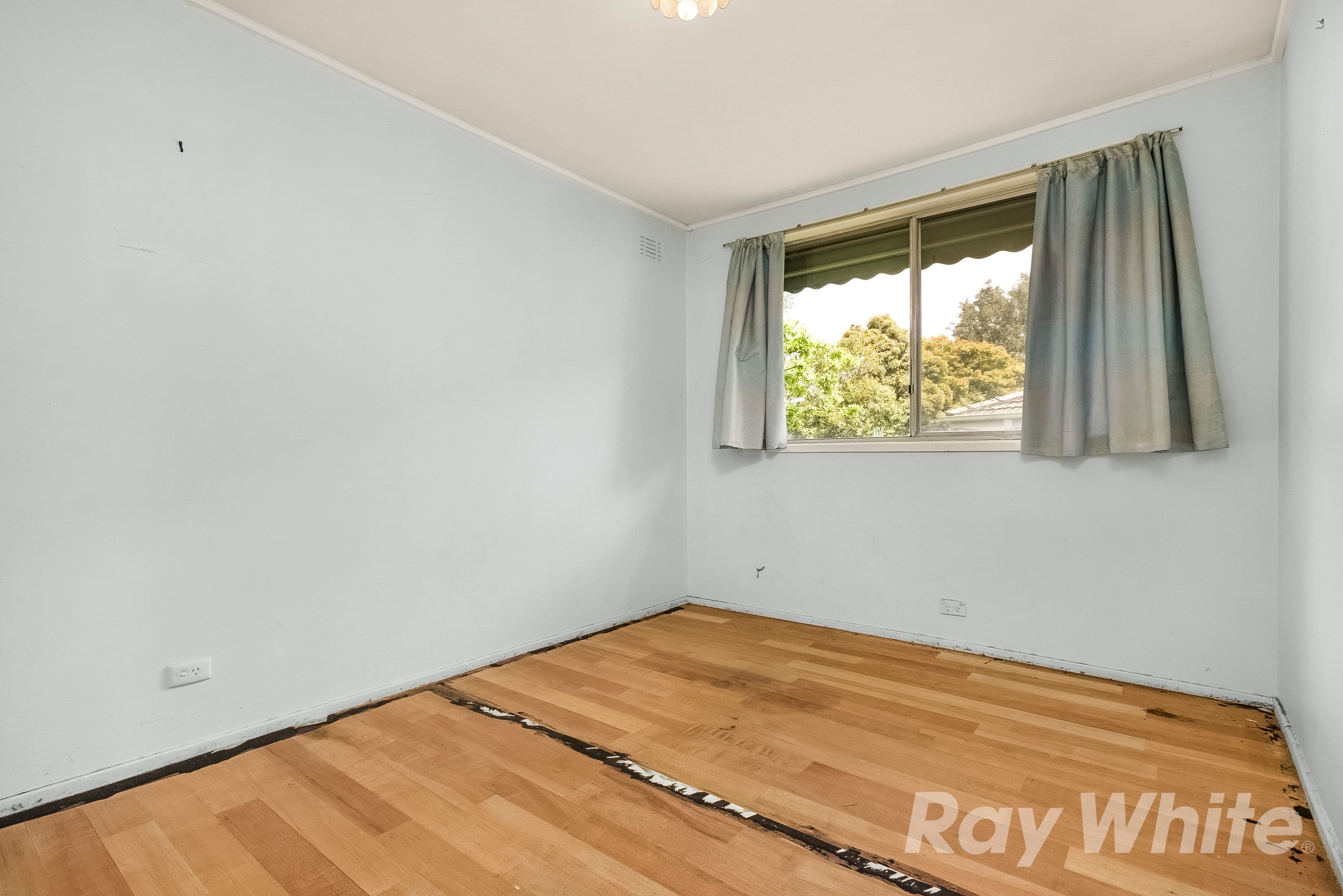 4 Woolwich Drive, Mulgrave VIC 3170, Mulgrave - Thumbnail 5
