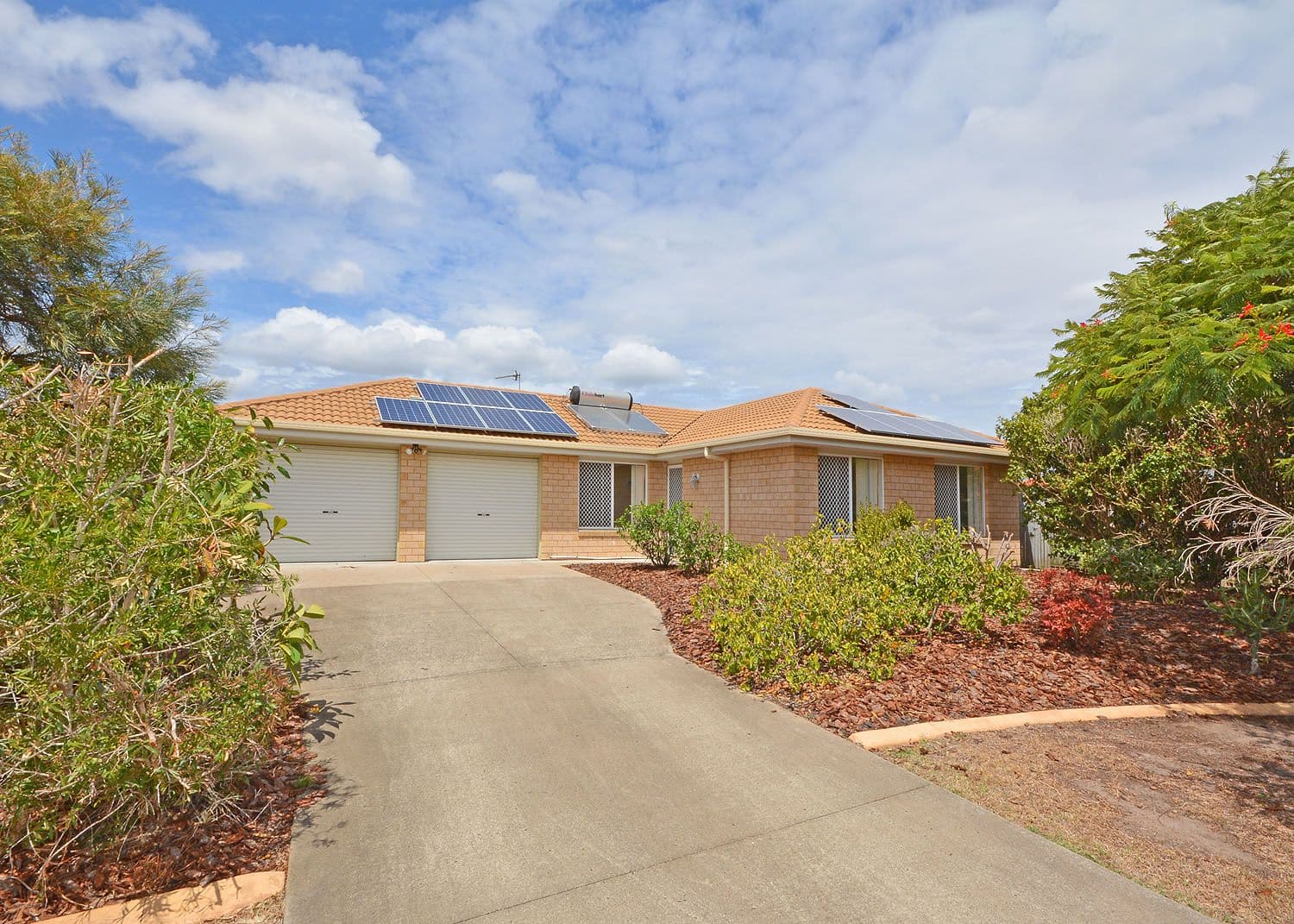 13 Mainsail Court, Point Vernon QLD 4655, Point Vernon - Image 1