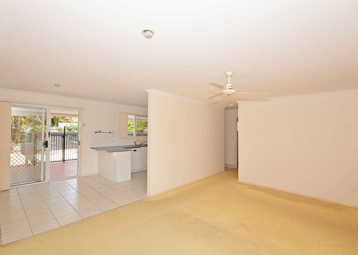 13 Mainsail Court, Point Vernon QLD 4655, Point Vernon - Thumbnail 4