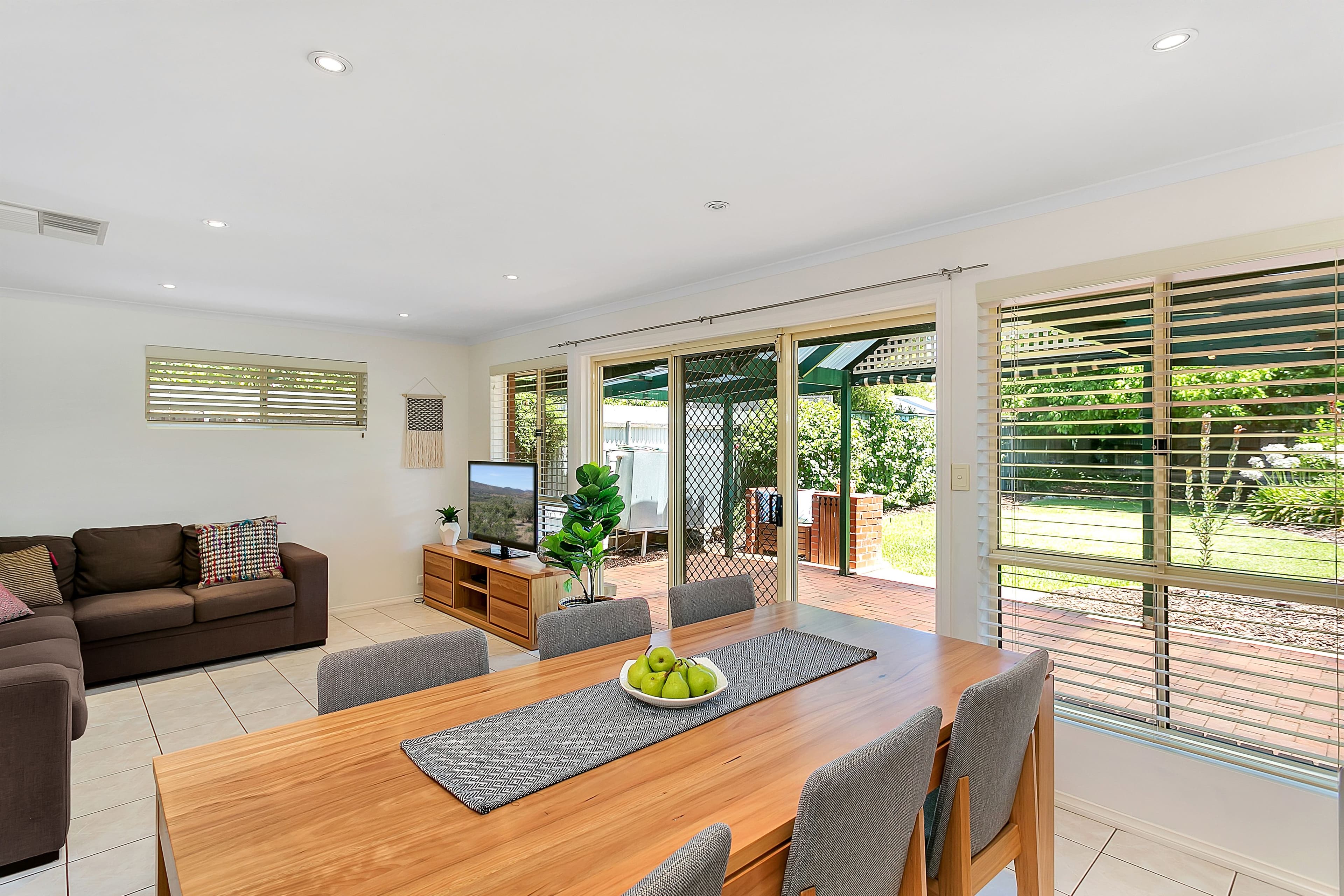 2 Leron Avenue, Enfield SA 5085, Enfield - Thumbnail 5