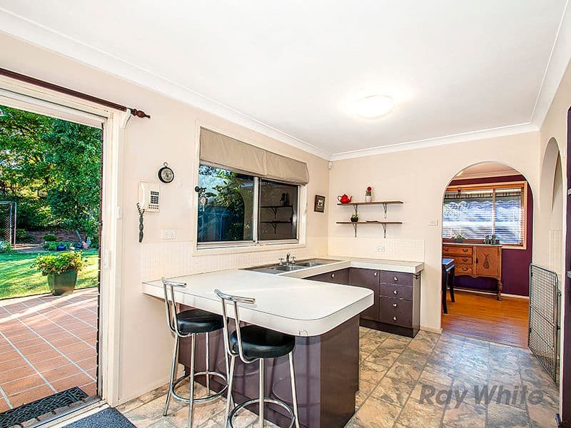 9 Ashmead Avenue, Castle Hill - Thumbnail 4