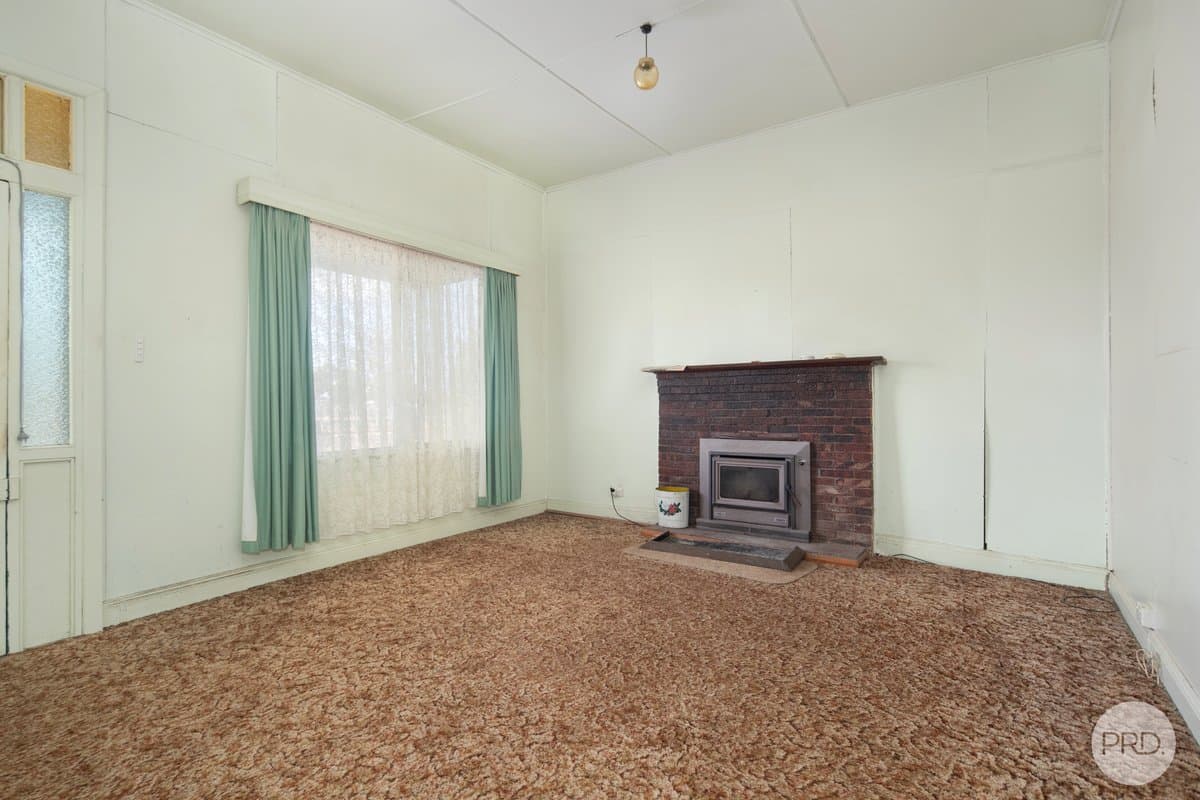 100 Montgomery Street, SKIPTON VIC 3361, Skipton - Thumbnail 6