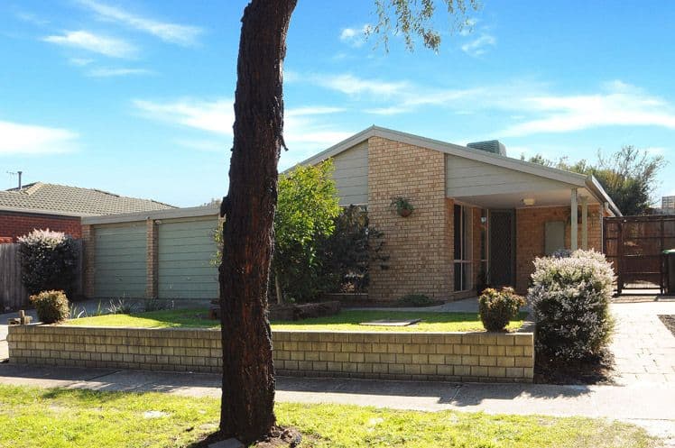 3 Oakwood Drive, Carrum Downs VIC 3201, Carrum Downs - Image 1