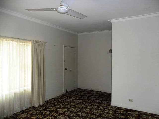 19 Ainsworth Street, GERALDTON WA 6530, Geraldton - Thumbnail 4