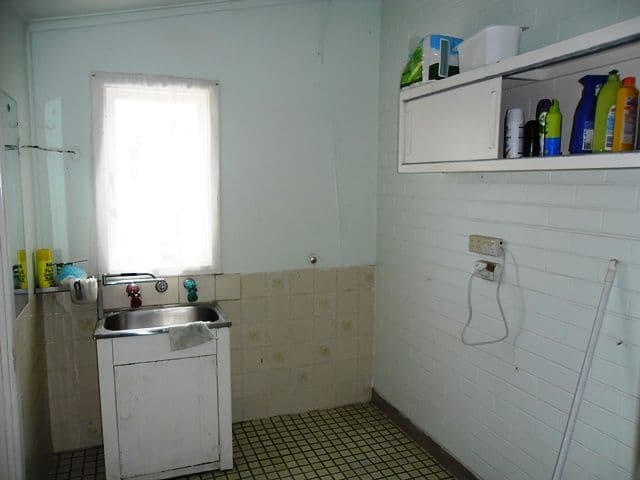 19 Ainsworth Street, GERALDTON WA 6530, Geraldton - Thumbnail 8