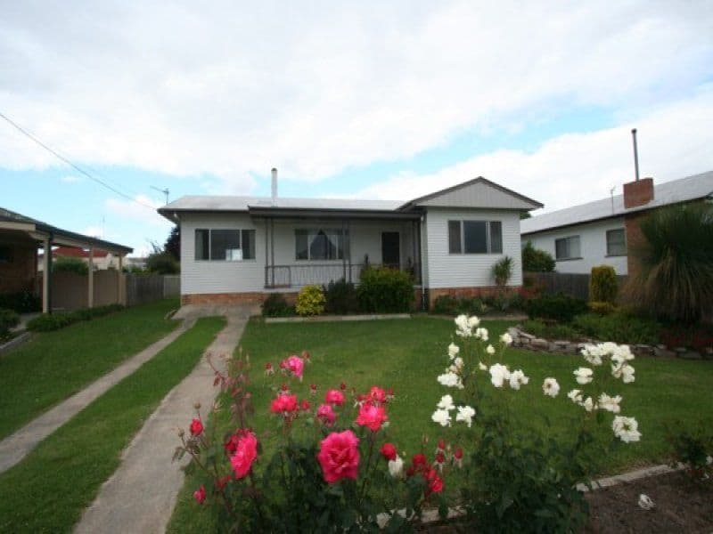 50 High Street, TENTERFIELD NSW 2372, Tenterfield - Image 1