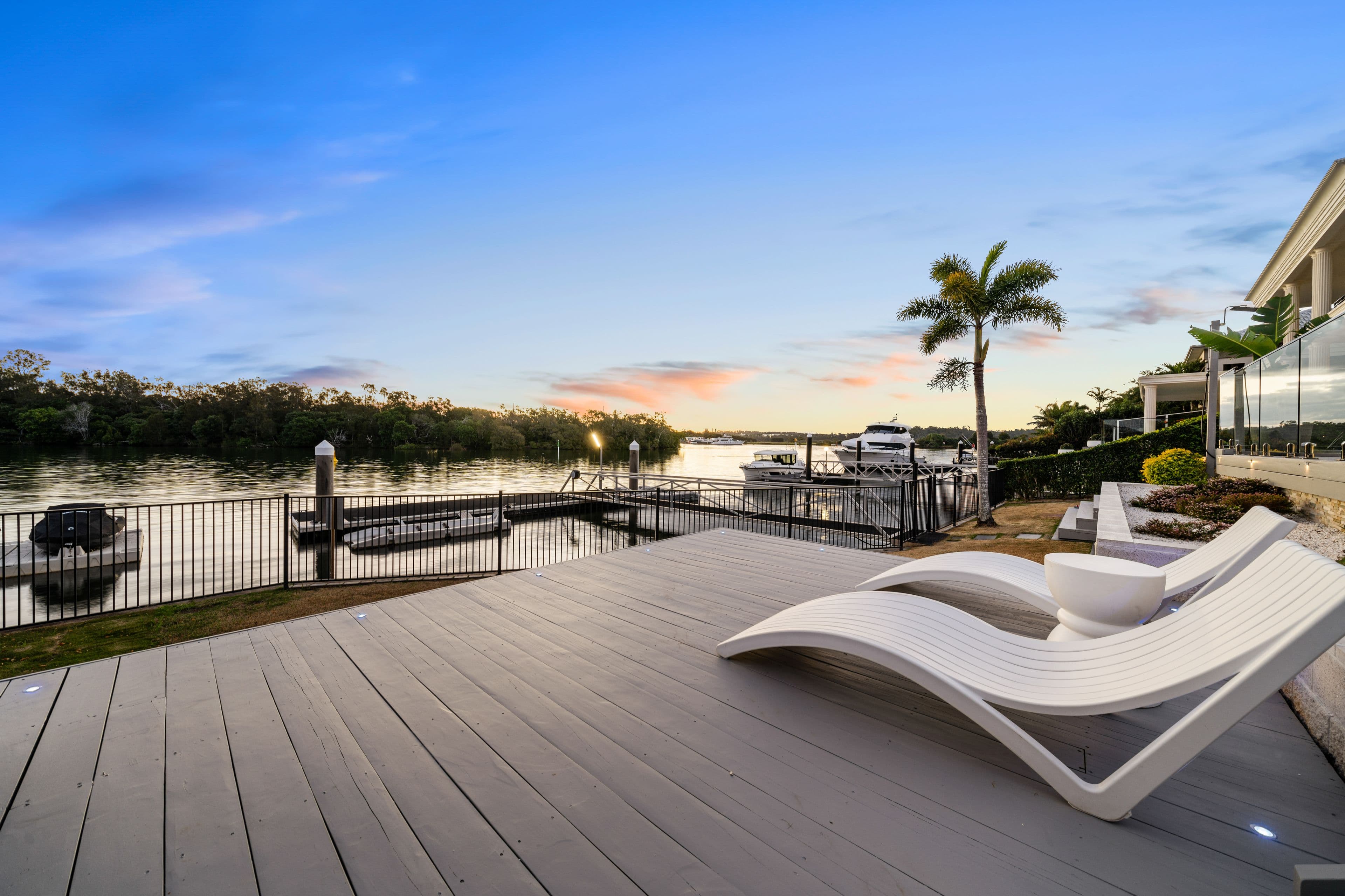 1675 Riverdale Drive, Hope Island QLD 4212, Hope Island - Thumbnail 3