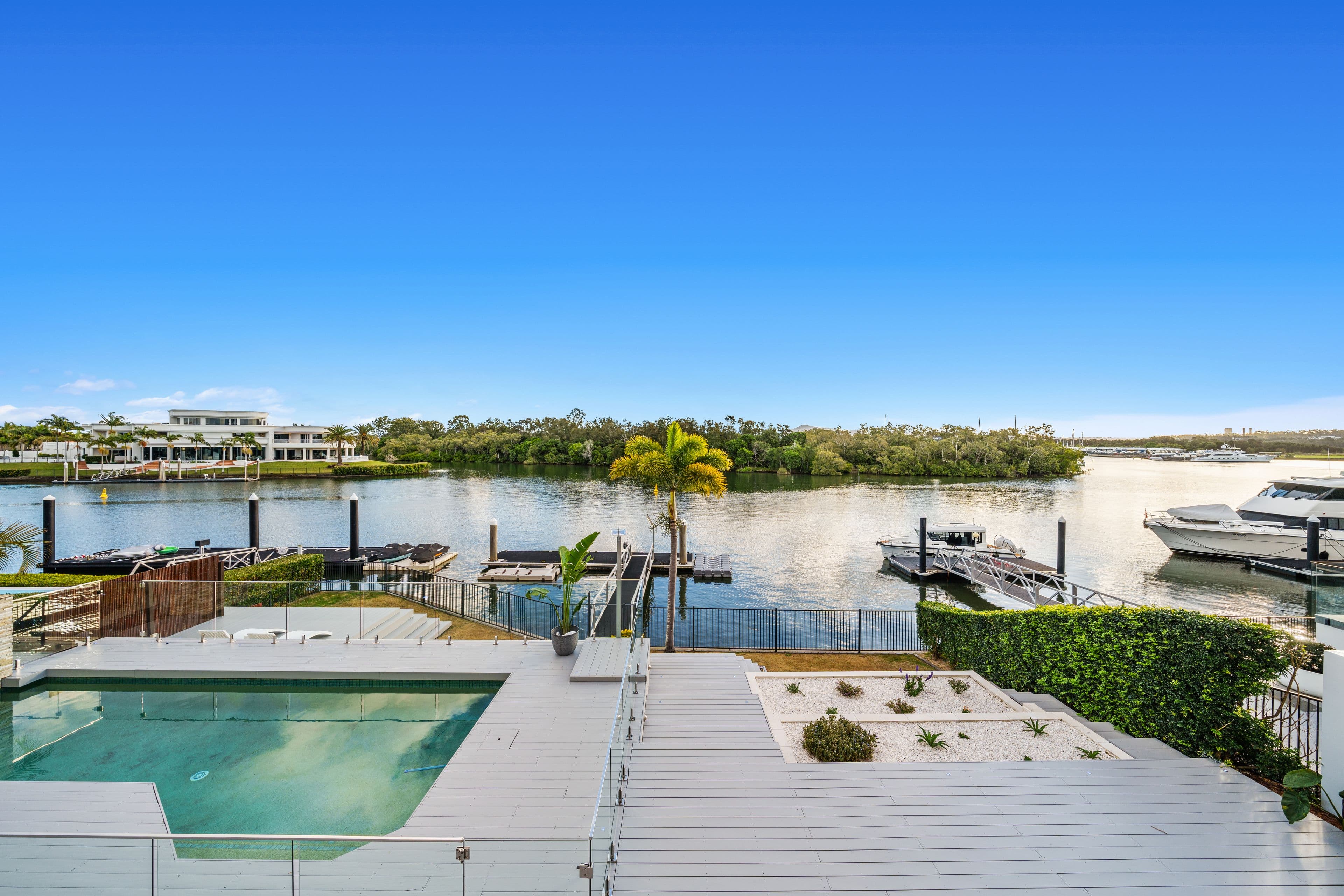 1675 Riverdale Drive, Hope Island QLD 4212, Hope Island - Thumbnail 6