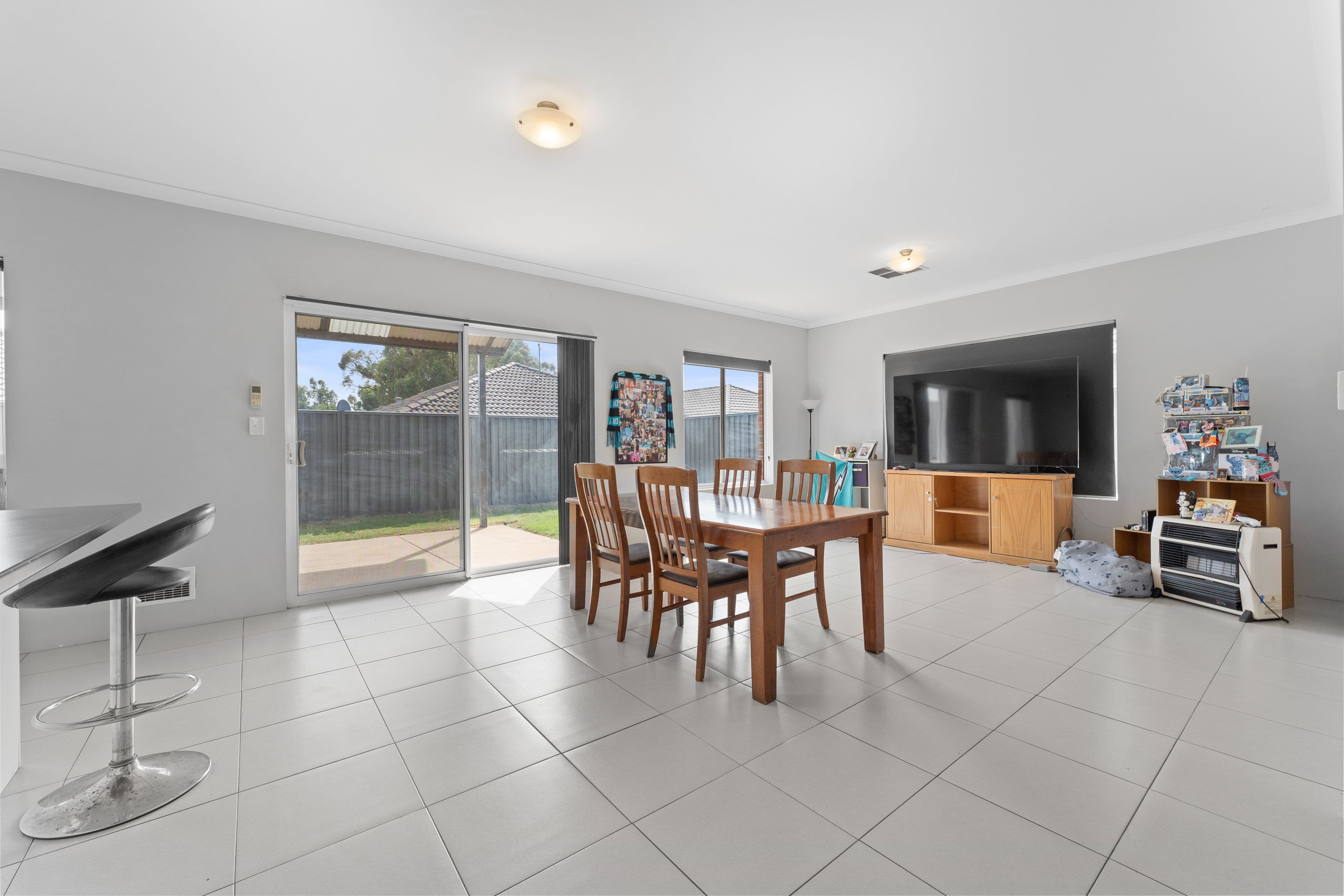 17 Ravensfield Road, Baldivis WA 6171, Baldivis - Thumbnail 3