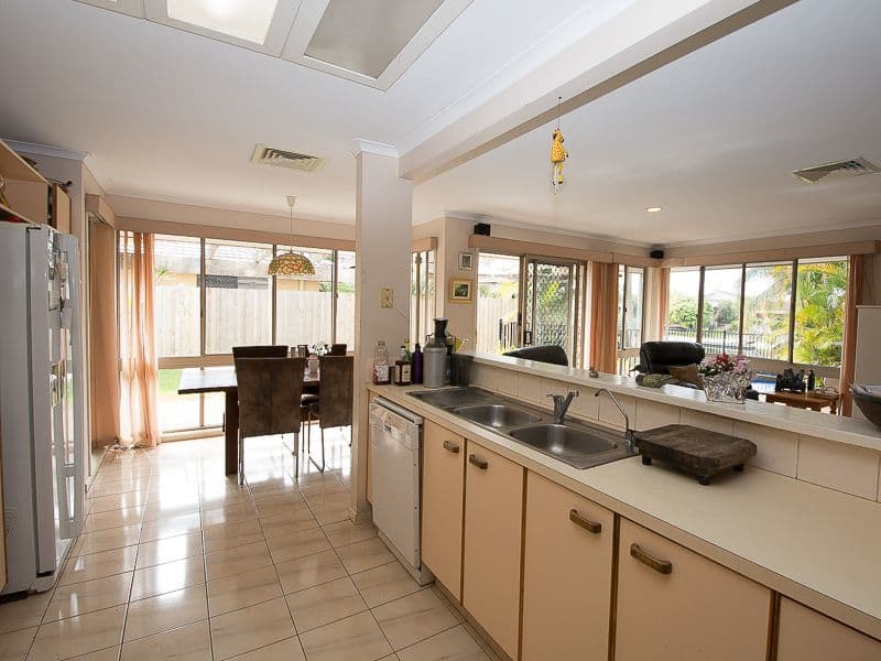 34 Village High Road, BENOWA QLD 4217, Benowa - Thumbnail 7