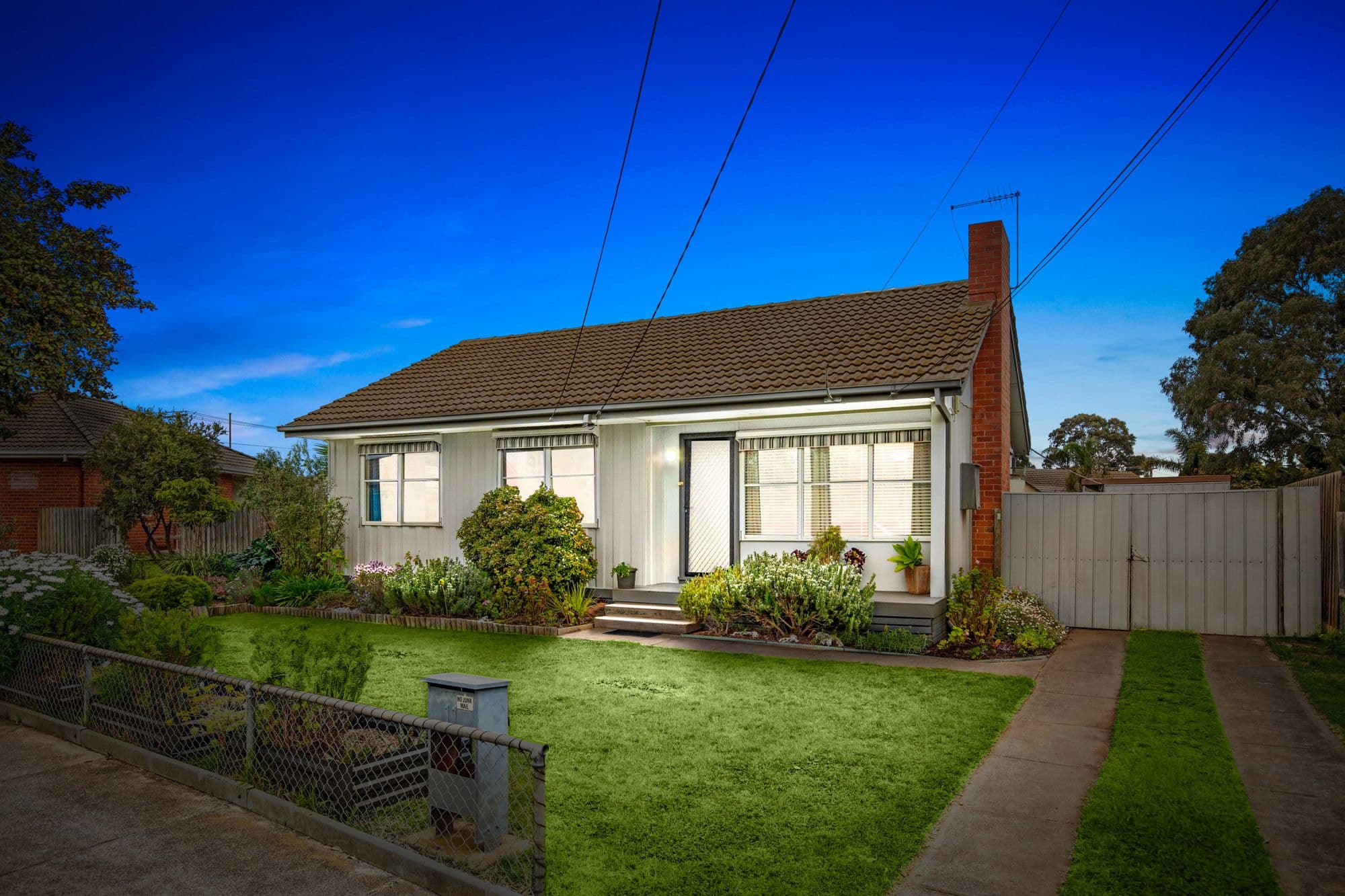 11 Vincent Crescent, Werribee VIC 3030, Werribee - Thumbnail 2