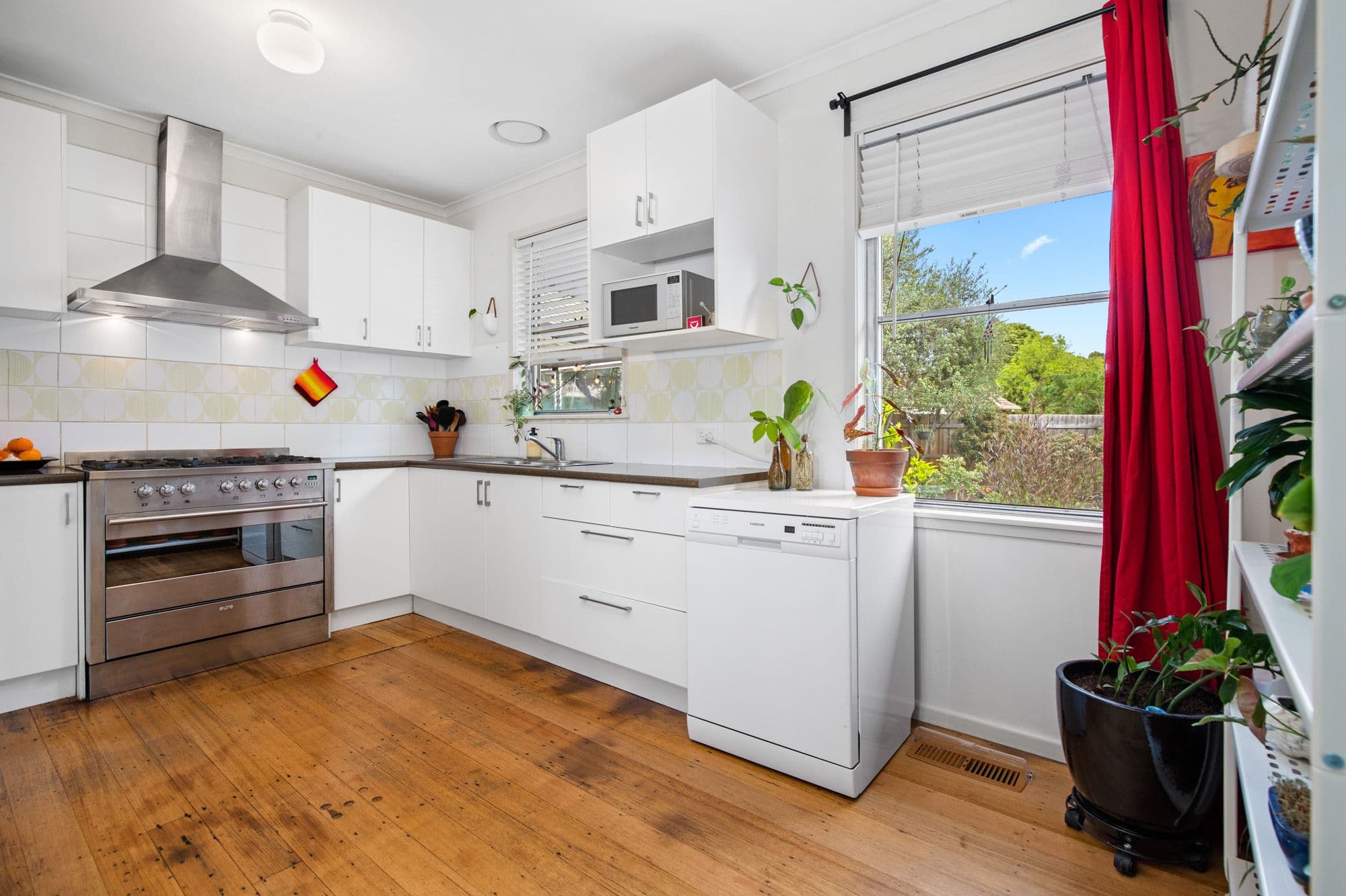 11 Vincent Crescent, Werribee VIC 3030, Werribee - Thumbnail 3