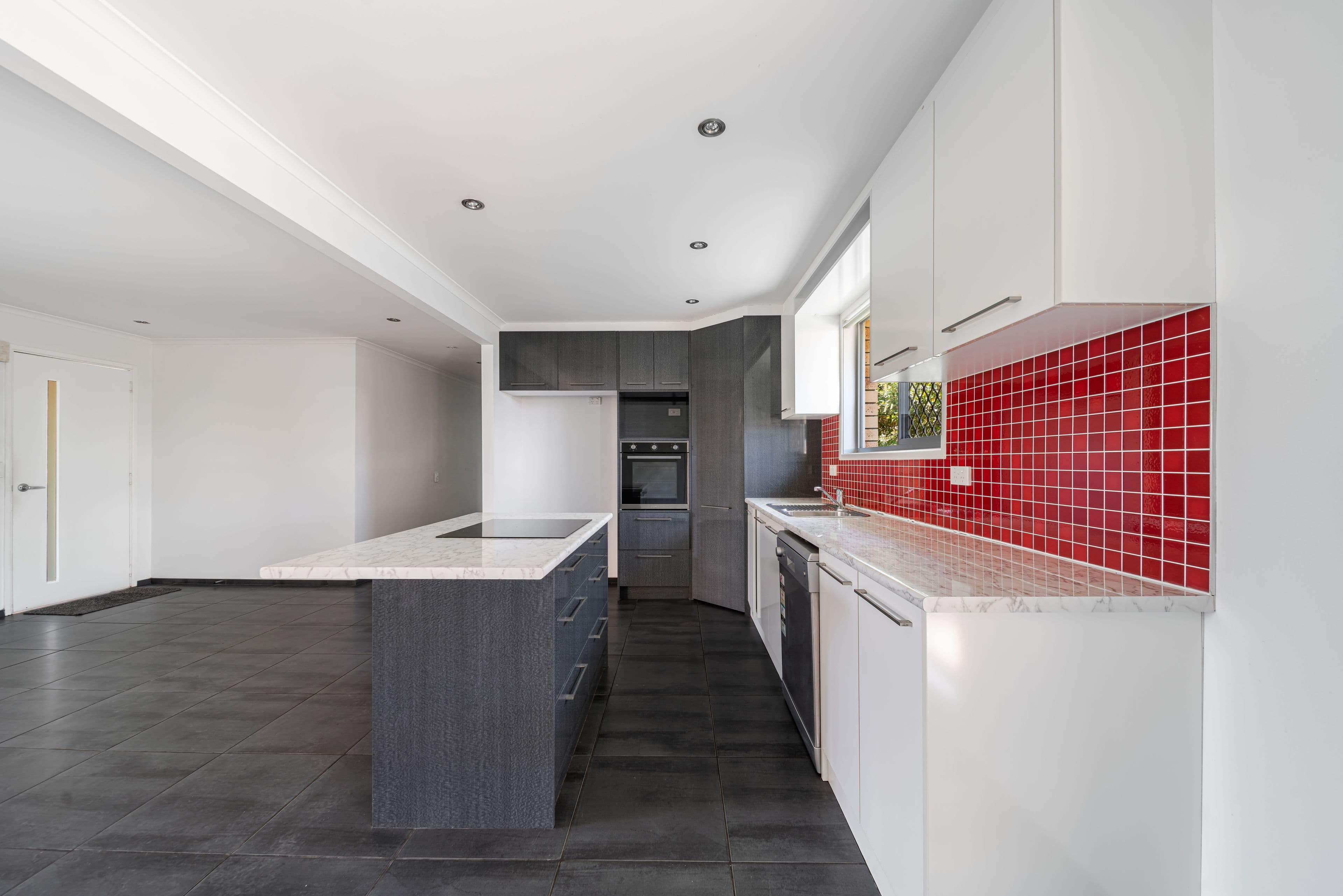 23 Vaughan Avenue, Maroochydore QLD 4558, Maroochydore - Thumbnail 3