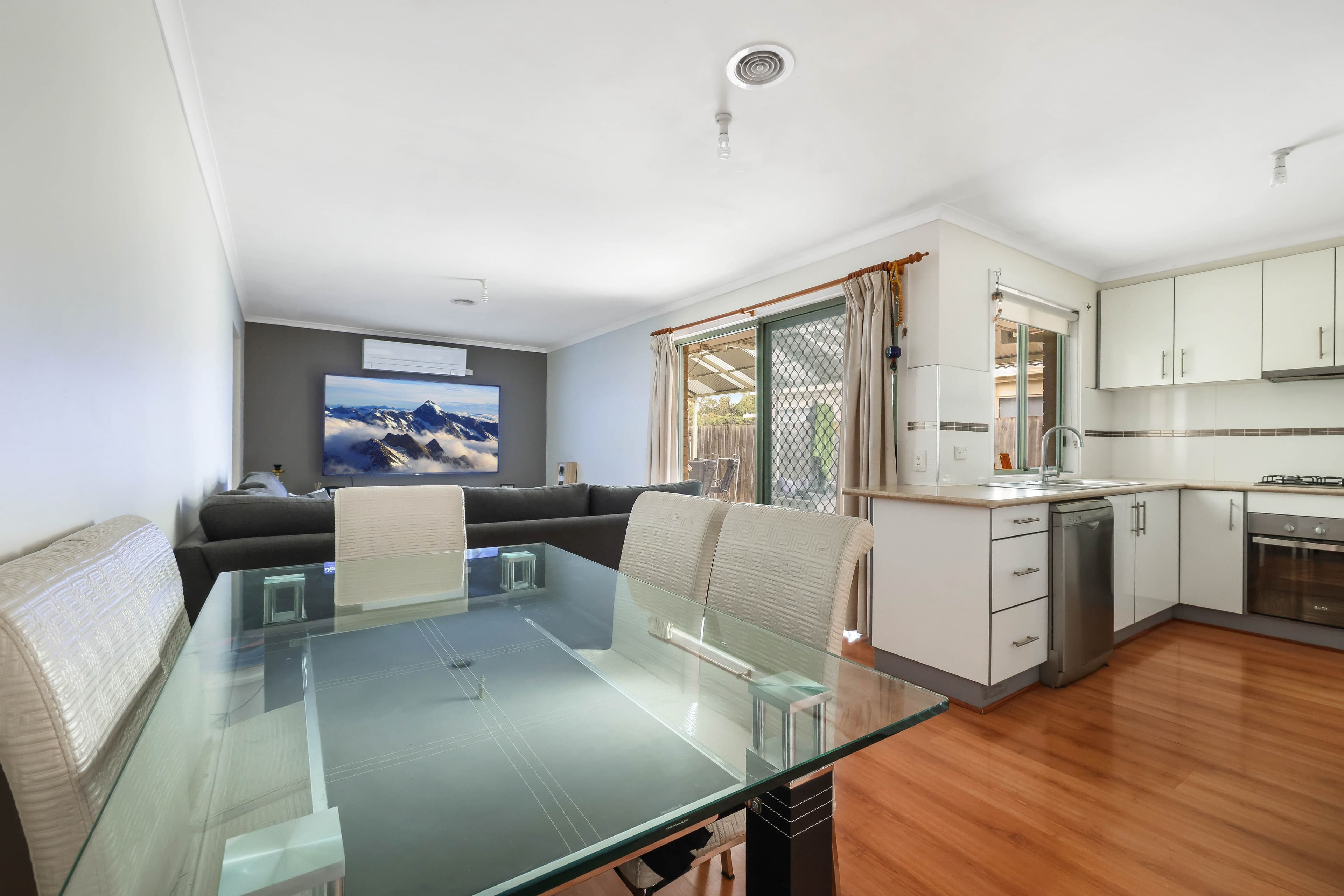 9 Columbia Circuit (Kingston Gardens), Broadmeadows VIC 3047, Broadmeadows - Thumbnail 6