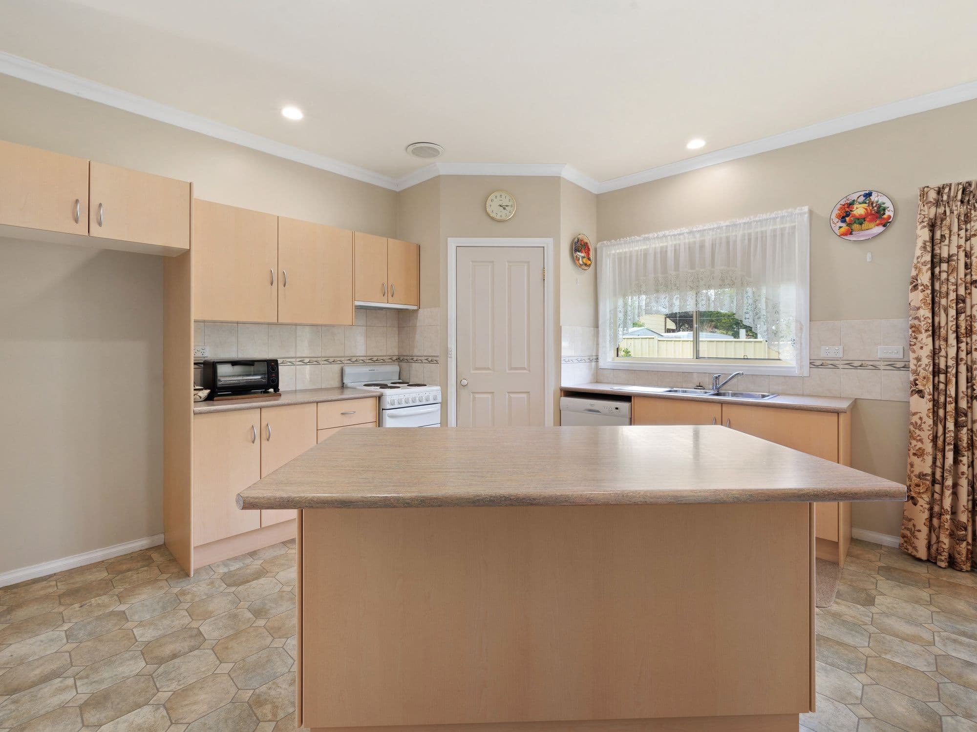 22 Baker Street, Korumburra VIC 3950, Korumburra - Thumbnail 5