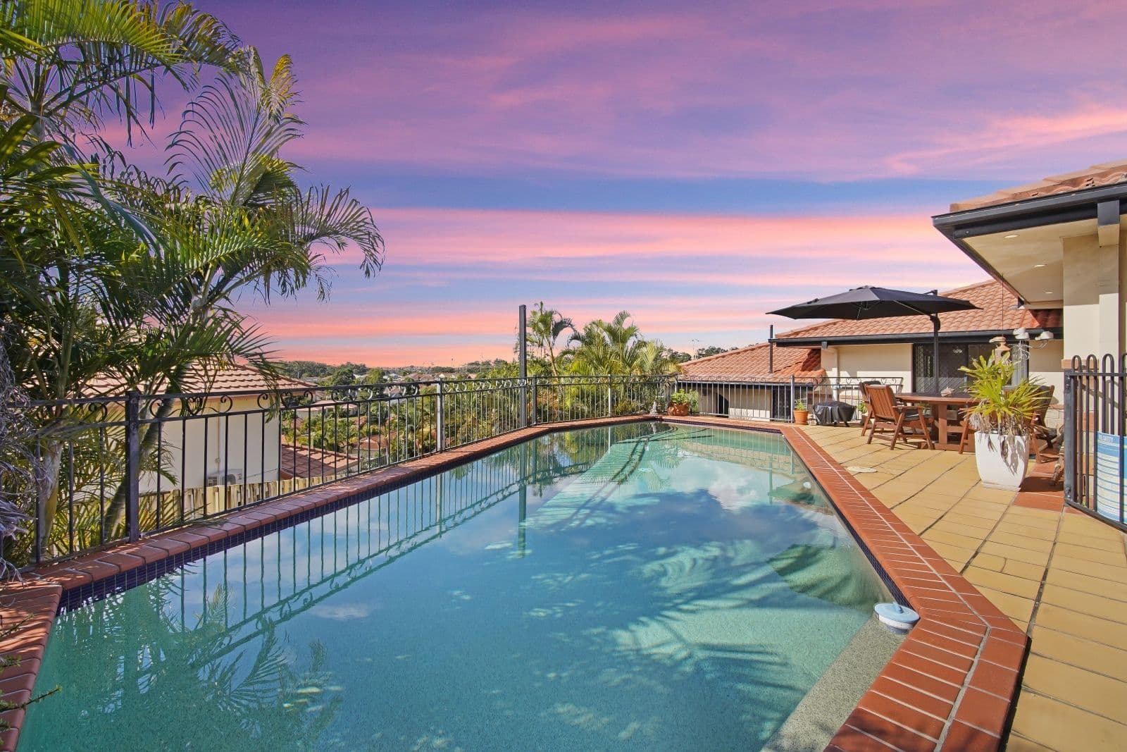 9 Ilminster Crescent, Mudgeeraba QLD 4213, Mudgeeraba - Thumbnail 2