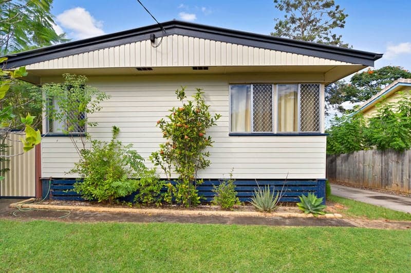 81 Todds Road, Lawnton - Thumbnail 2