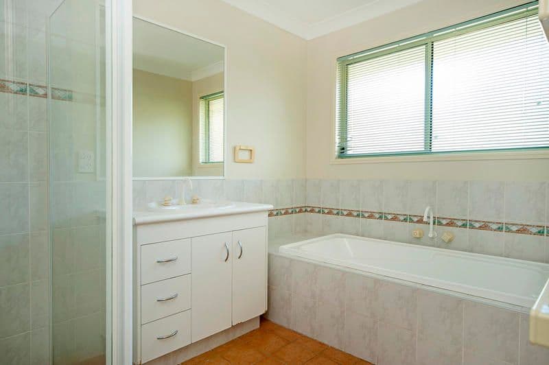 21 Langfield Crescent, ORMEAU QLD 4208, Ormeau Hills - Thumbnail 8