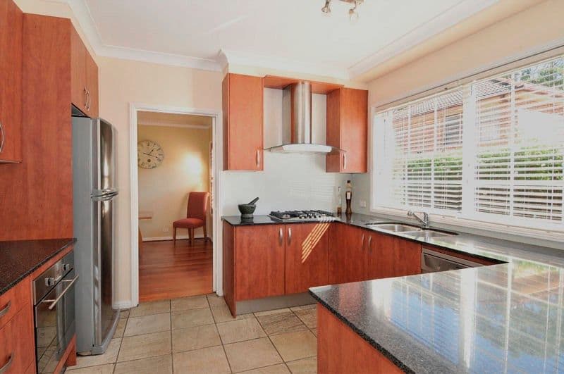 4 Sherwood Place, NORTH RYDE NSW 2113, North Ryde - Thumbnail 2