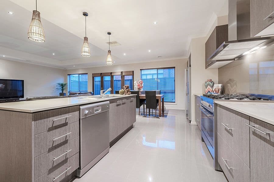 26 Penfold Street, Craigieburn VIC 3064, Craigieburn - Thumbnail 2
