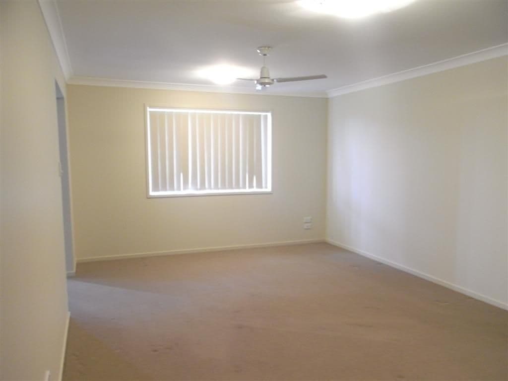 7 Teresa Street, NIKENBAH QLD 4655, Nikenbah - Thumbnail 2