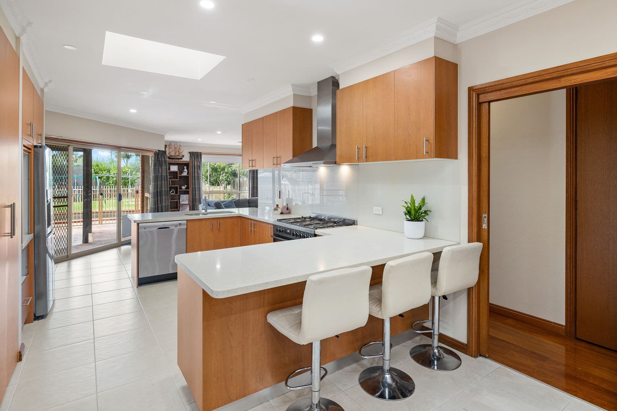 8 San Remo Drive, Werribee VIC 3030, Werribee - Thumbnail 6