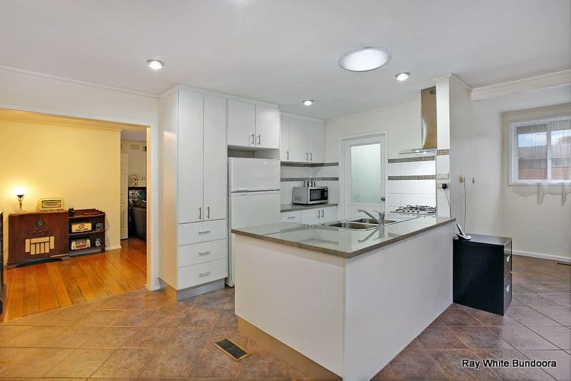 1 Boorlee Court, BUNDOORA VIC 3083, Bundoora - Thumbnail 4