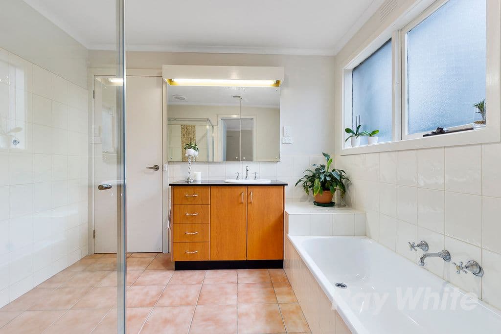 77 Berrabri Drive, Scoresby VIC 3179, Scoresby - Thumbnail 7