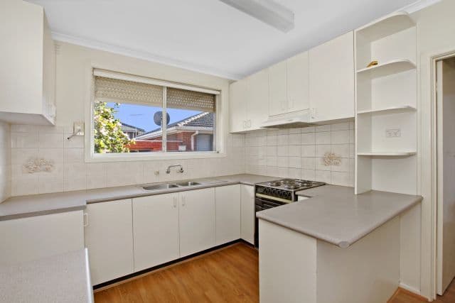 17 Olive Street, Reservoir VIC 3073, Reservoir - Thumbnail 2