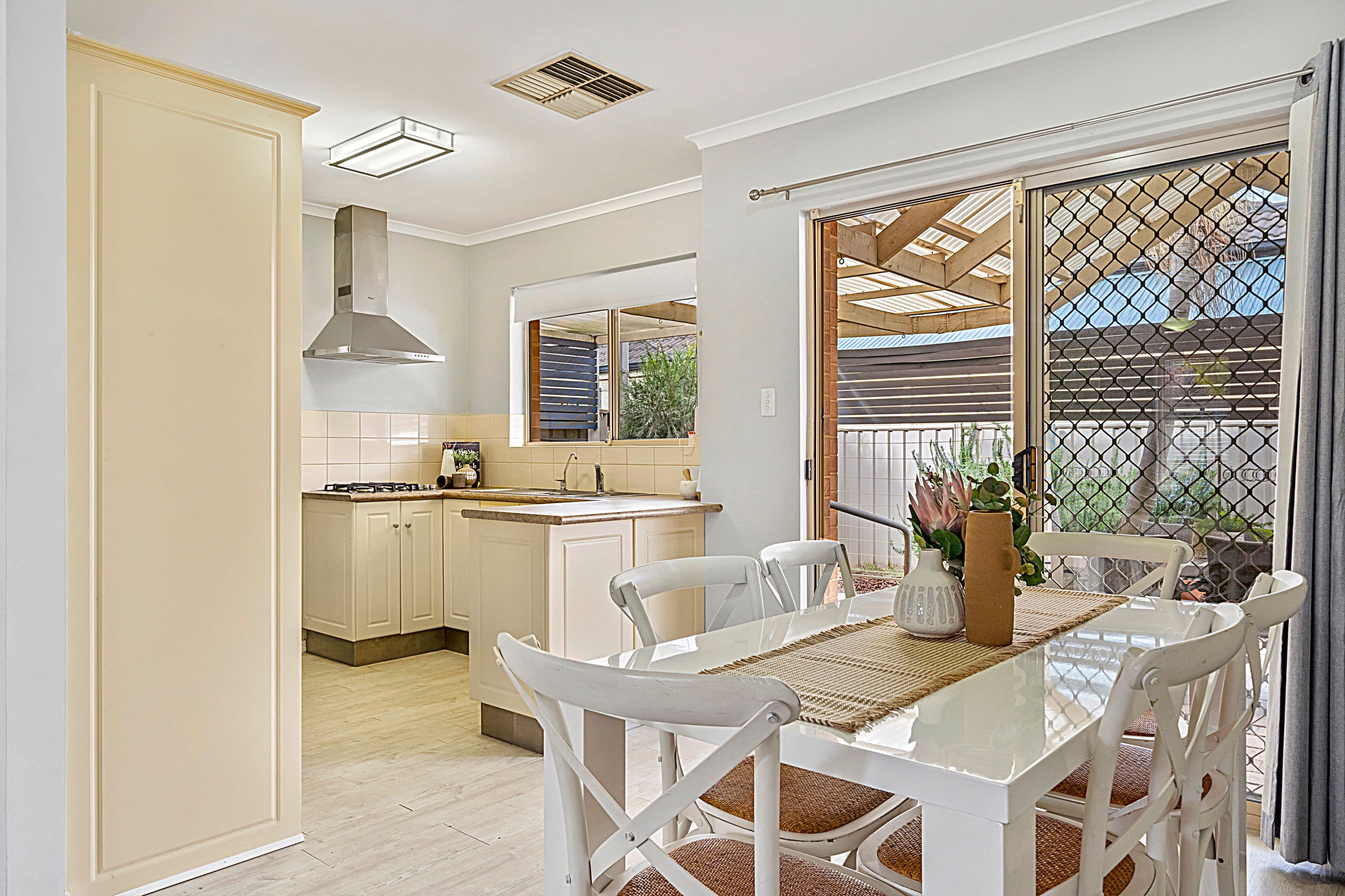 19 Hill Street, Campbelltown SA 5074, Campbelltown - Thumbnail 4
