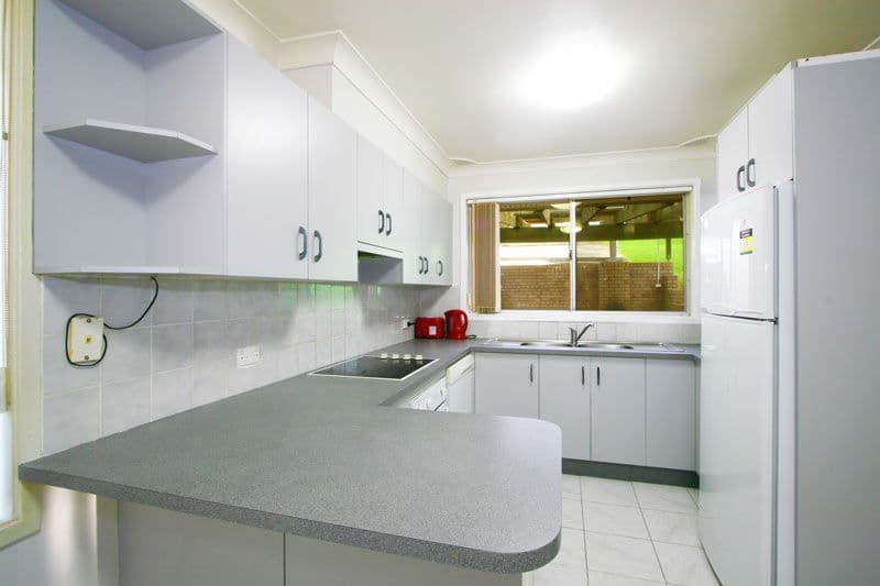 121   Iola Avenue, FARMBOROUGH HEIGHTS NSW 2526, Farmborough Heights - Thumbnail 3