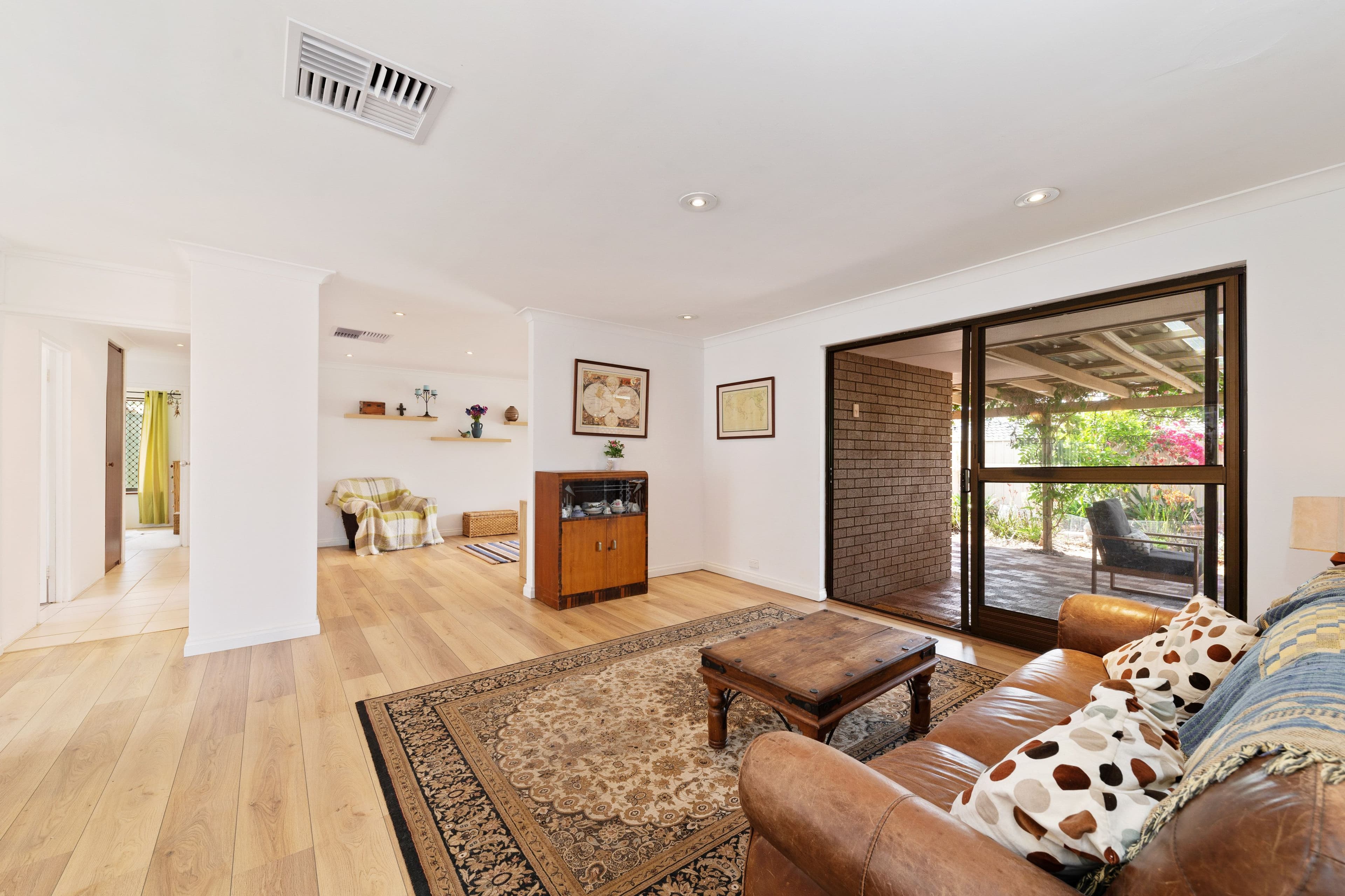 18 Rostrata Avenue, Willetton WA 6155, Willetton - Thumbnail 8