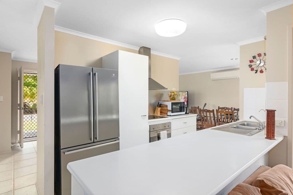 3 Costelloe Street, Tugun QLD 4224, Tugun - Thumbnail 3