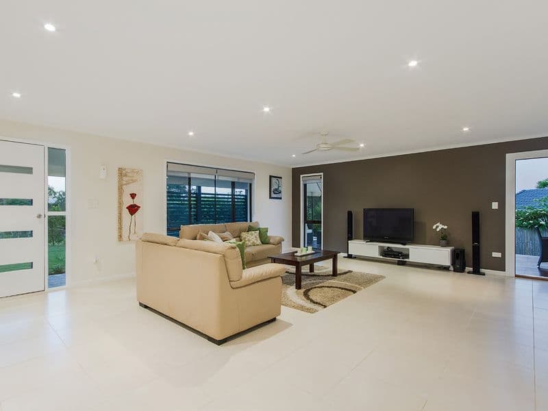7 Mayjohn Avenue, Carrara QLD 4211, Carrara - Thumbnail 2