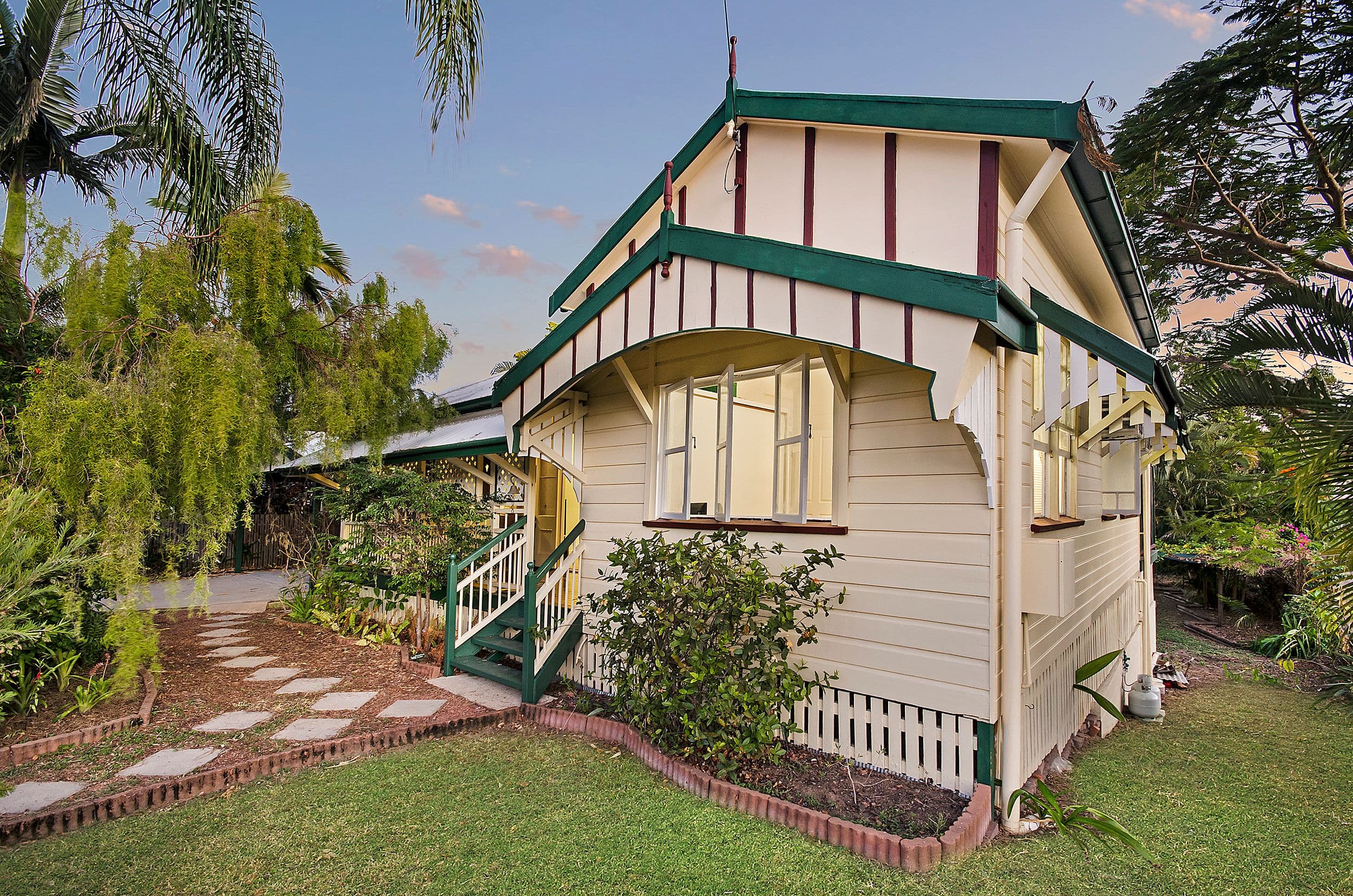 30 Ahearne Street, Hermit Park QLD 4812, Hermit Park - Image 1