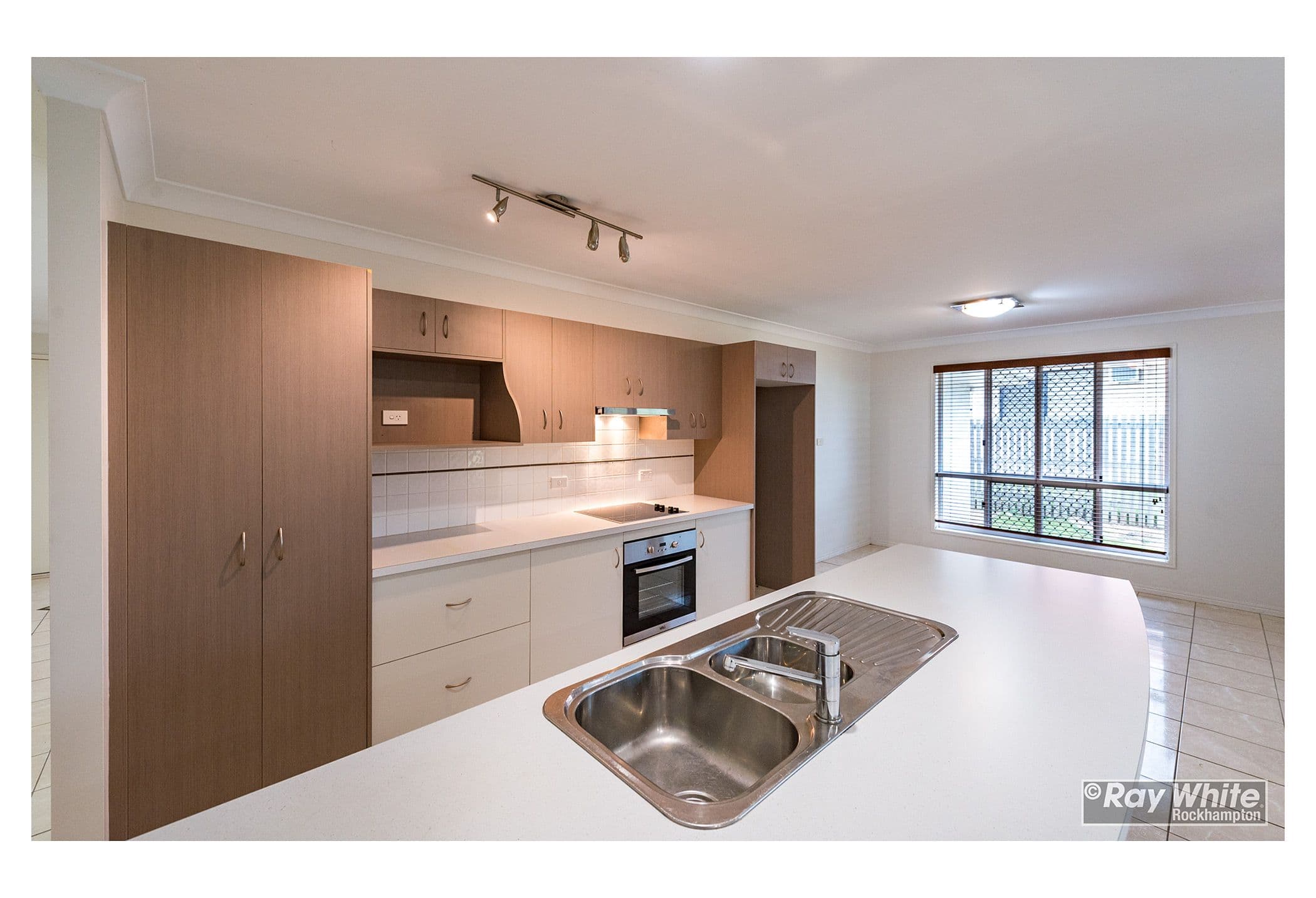 28 Cypress Avenue, Norman Gardens QLD 4701, Norman Gardens - Thumbnail 8