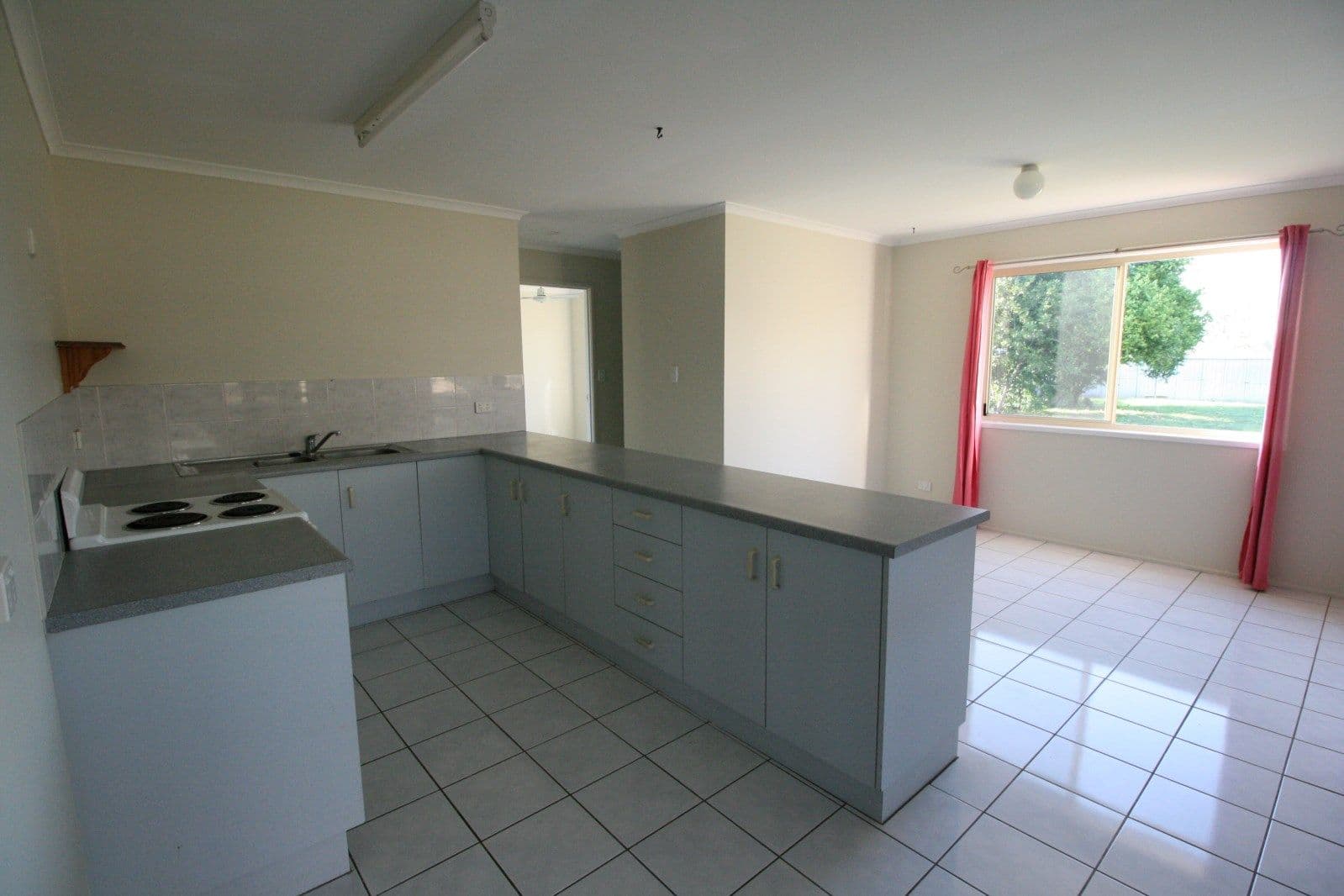 5 Castaway Close, Hay Point QLD 4740, Hay Point - Thumbnail 2