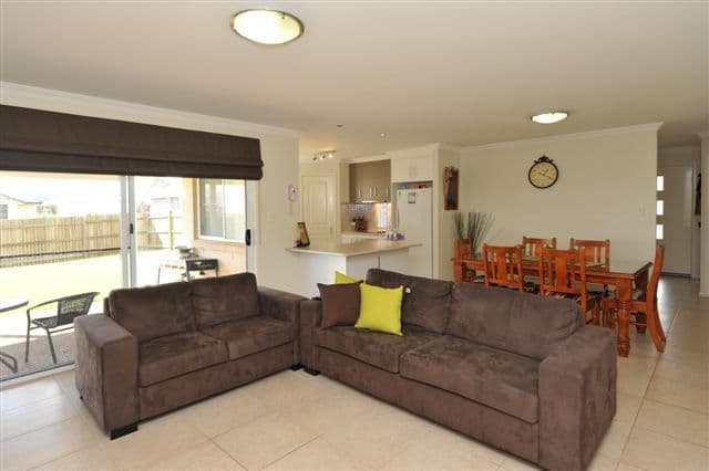 22 Grundy Street, WESTBROOK QLD 4350, Westbrook - Thumbnail 3