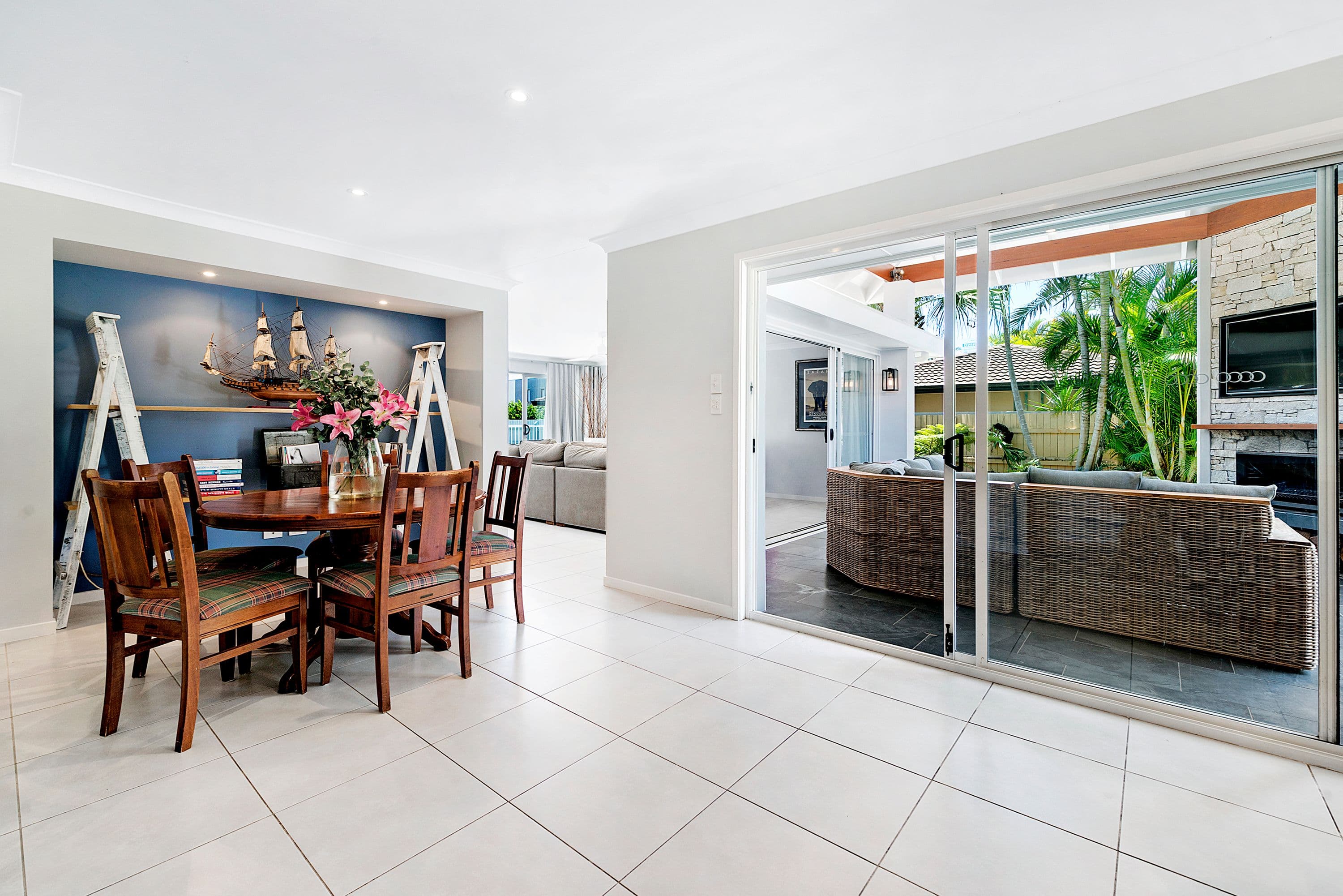 22 Sophie Avenue, Broadbeach Waters QLD 4218, Broadbeach Waters - Thumbnail 7