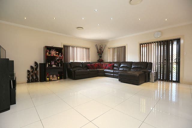 3 Breasley Avenue, YAGOONA NSW 2199, Yagoona - Thumbnail 2