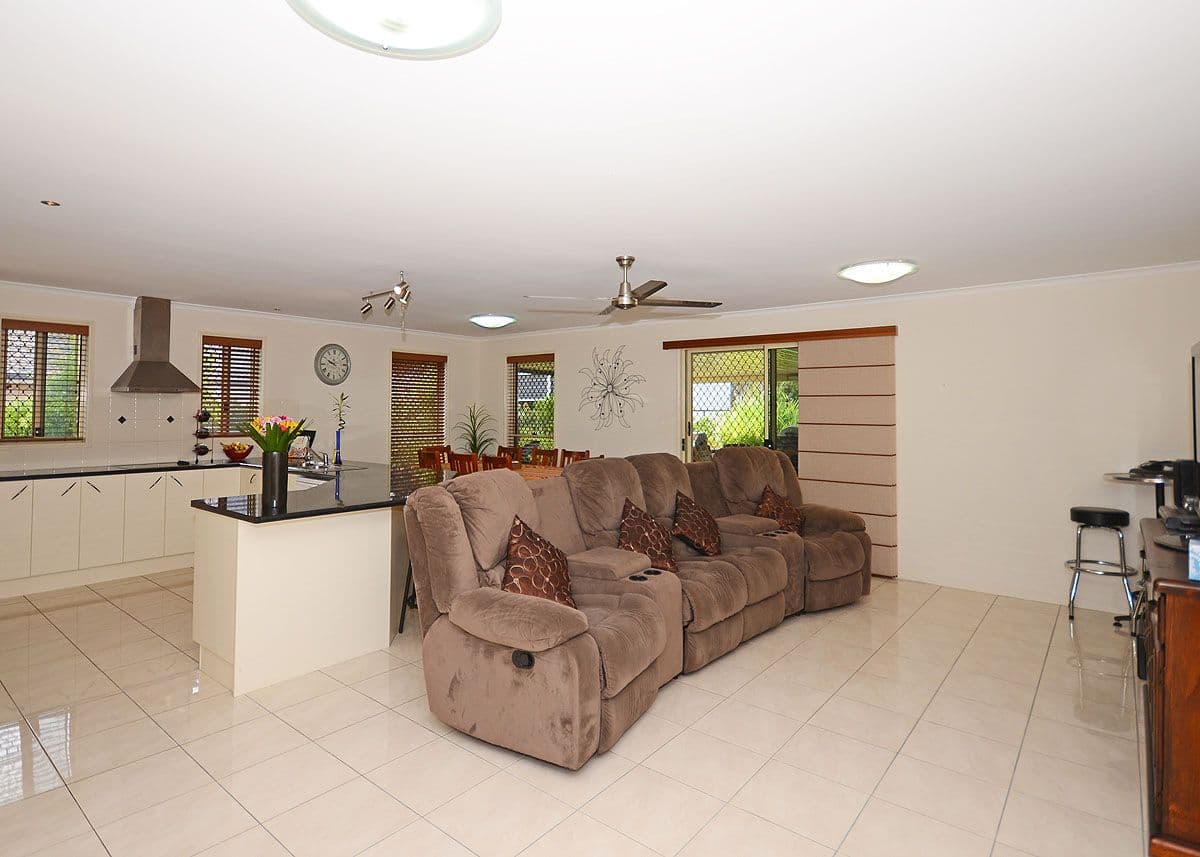 17 Pinehurst Drive, Wondunna QLD 4655, Wondunna - Thumbnail 6
