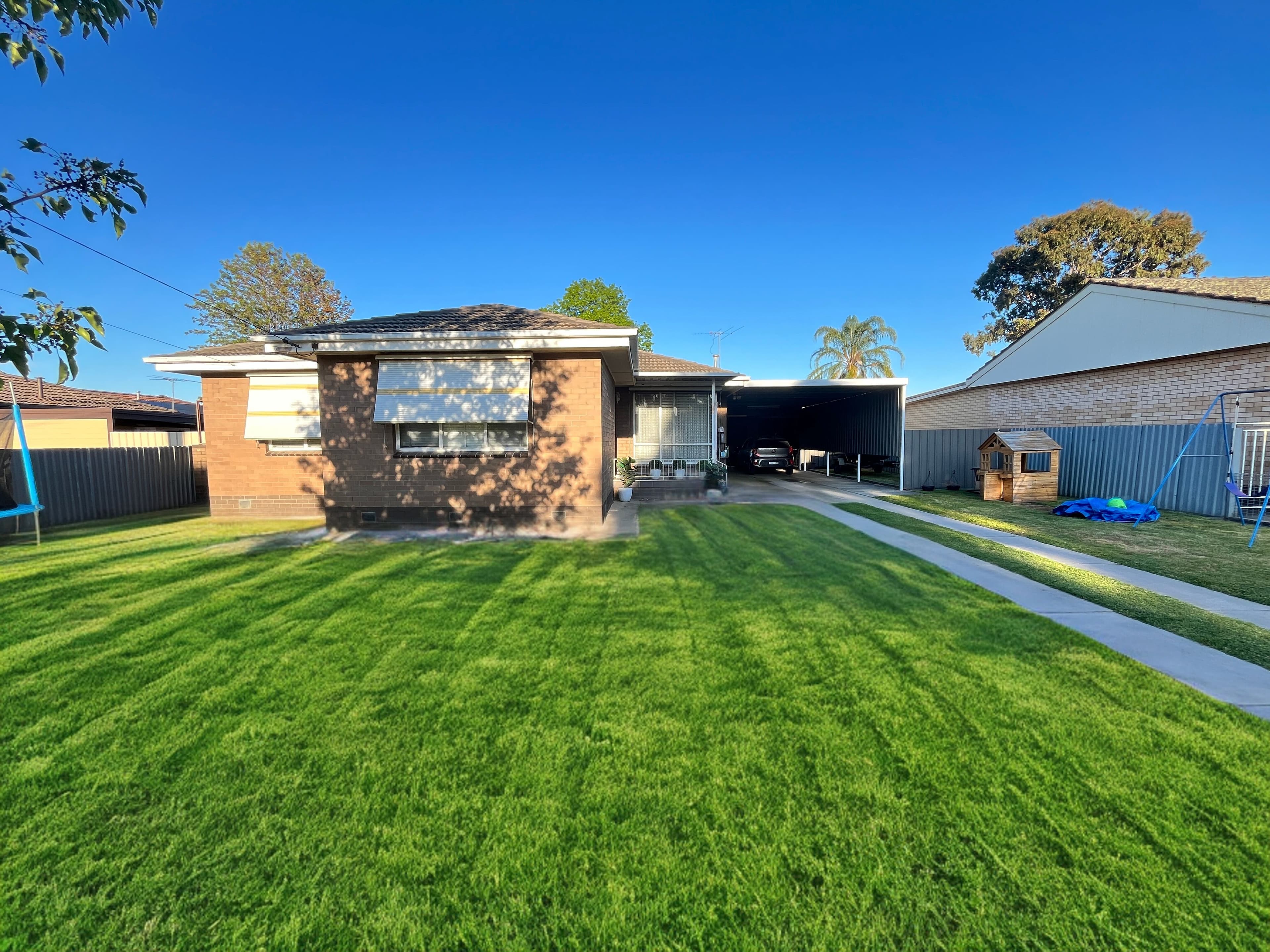 421W Ross Circuit, Lavington NSW 2641, Lavington - Image 1
