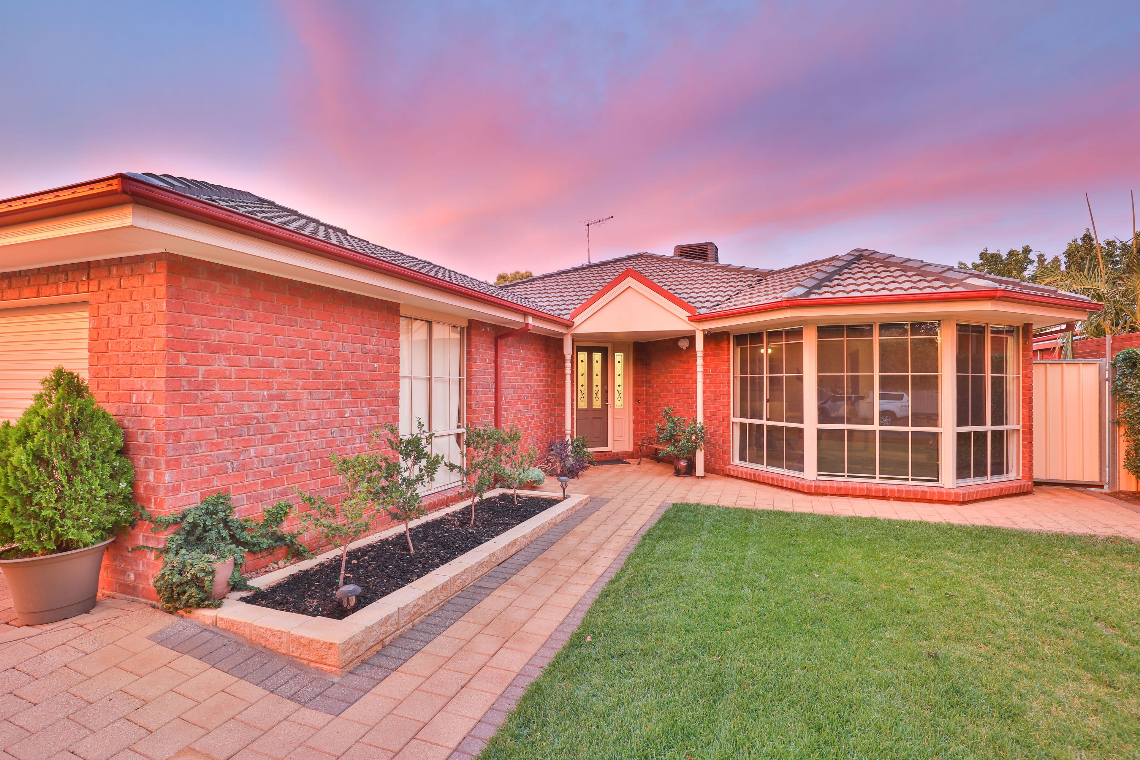 11 Canterbury Drive, Mildura VIC 3500, Mildura - Thumbnail 2