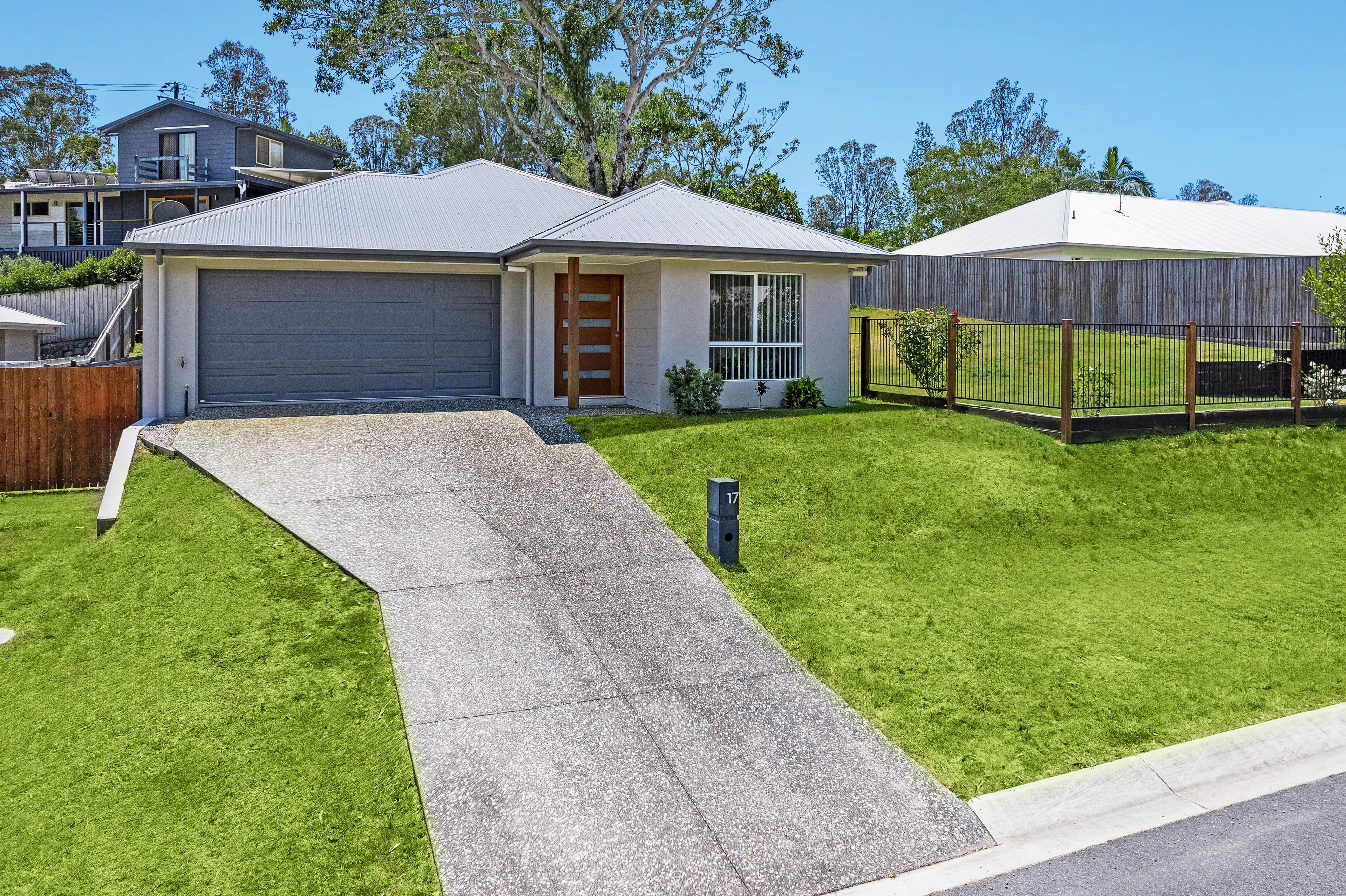 17 Holland Street, Landsborough QLD 4550, Landsborough - Image 1