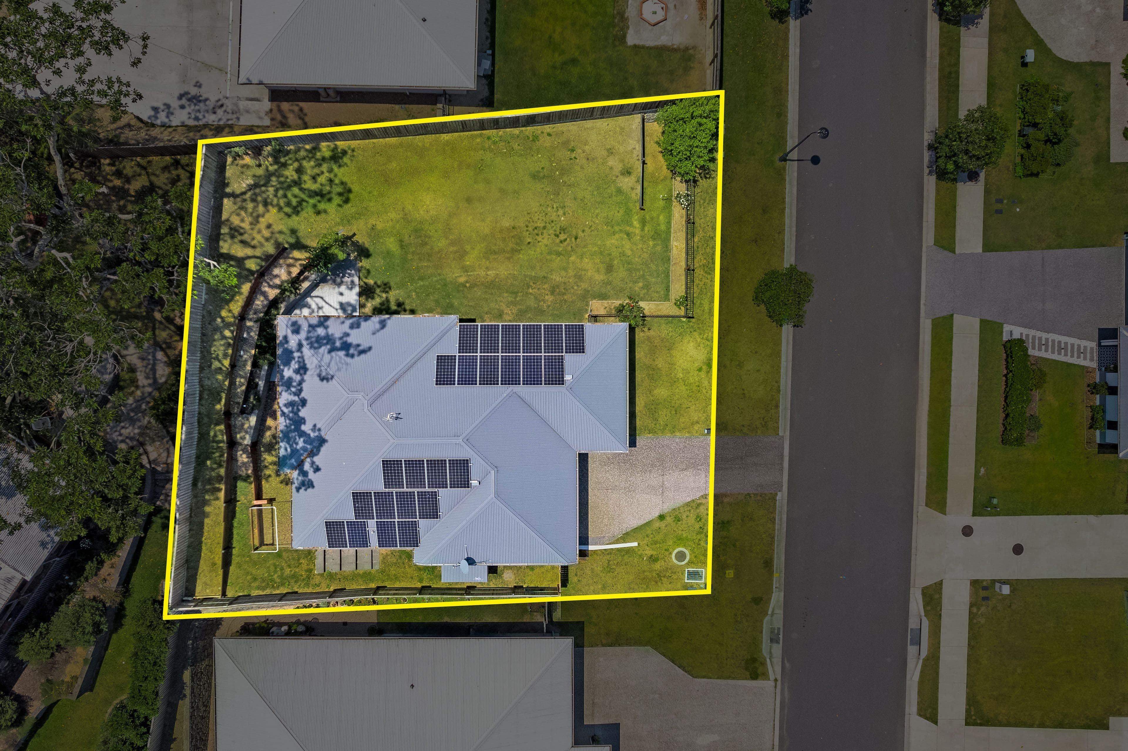 17 Holland Street, Landsborough QLD 4550, Landsborough - Thumbnail 3